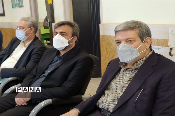 بازدید معاون وزیر و رئیس سازمان استثنایی کشور از مدارس منطقه فشافویه