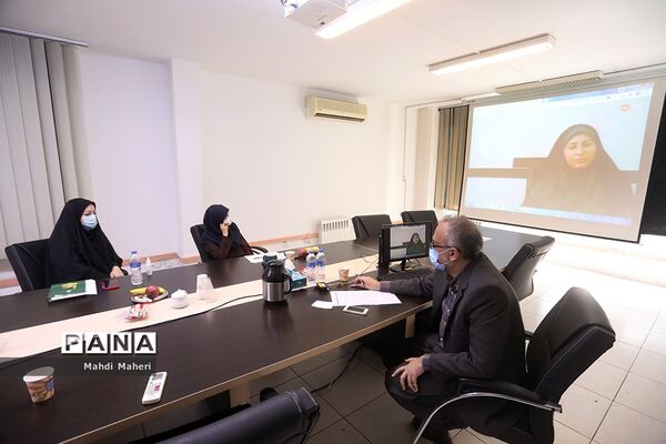 نشست هم‌اندیشی رابطین ارزیابی استان‌ها