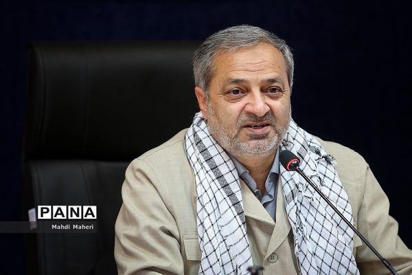 همایش یاد یاران 8 گرامیداشت هفته دفاع مقدس