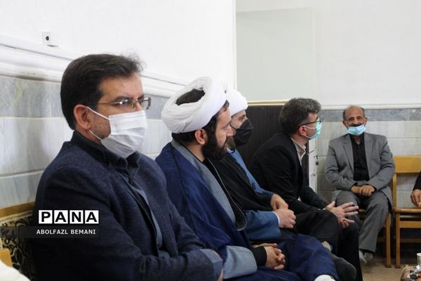 جلسه هم‌اندیشی مربیان پیشتاز مدارس شهرستان کهک