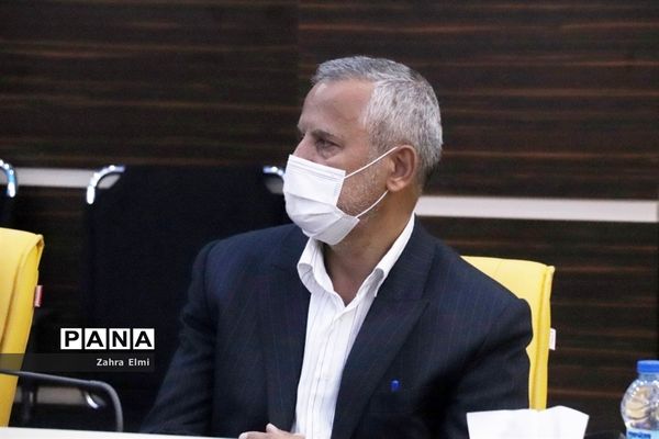 آیین تجلیل از رزمندگان و جانبازان فرهنگی آموزش و پرورش استان آذربایجان شرقی