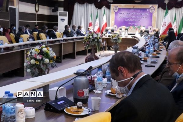 آیین تجلیل از رزمندگان و جانبازان فرهنگی آموزش و پرورش استان آذربایجان شرقی