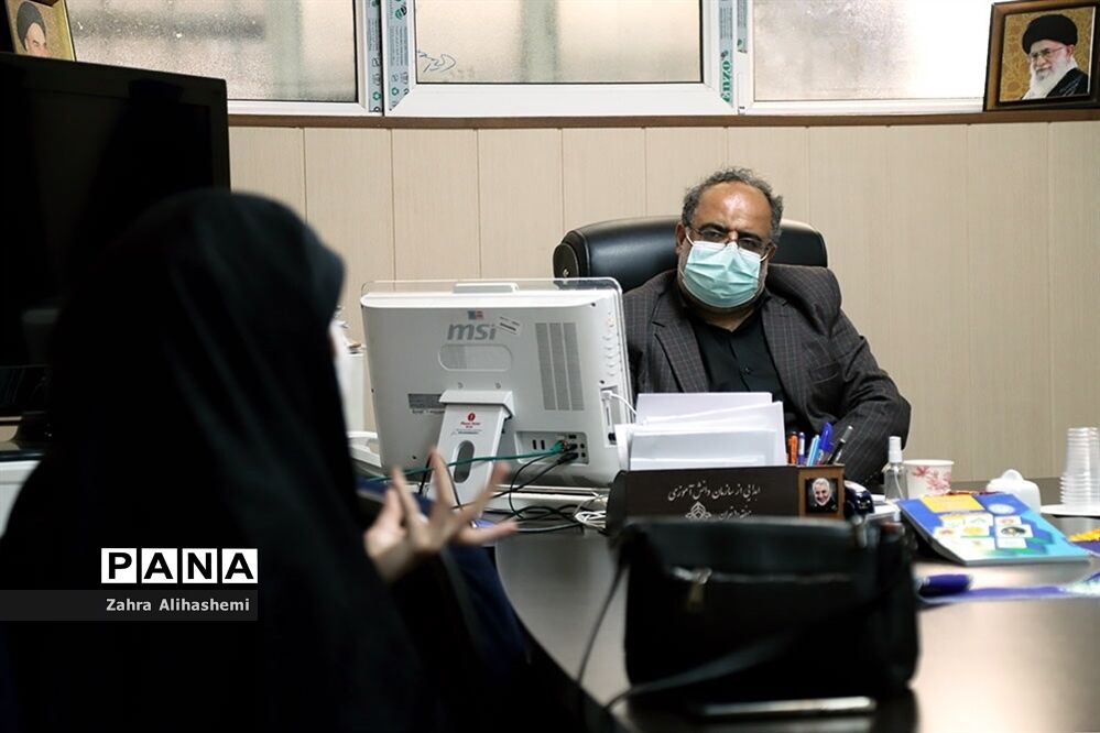 نشست کارگروه تولید محتوا سازمان دانش‌آموزی شهر تهران