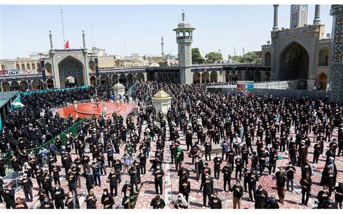 عزاداری پایان ماه صفر به پنج زبان در قم اجرا می‌شود