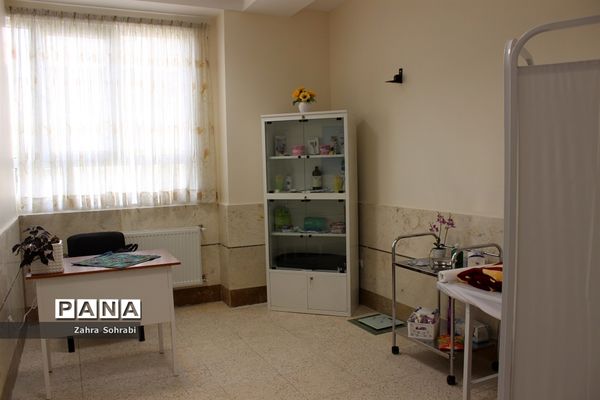 مراسم افتتاح تجهیزات اتاق بهداشت آموزشگاه شهید زین‌الدین آموزش و پرورش اسلامشهر