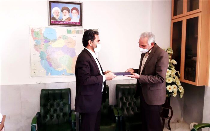 سرپرست اداره متوسطه دوره اول و متوسطه نظری معرفی شد