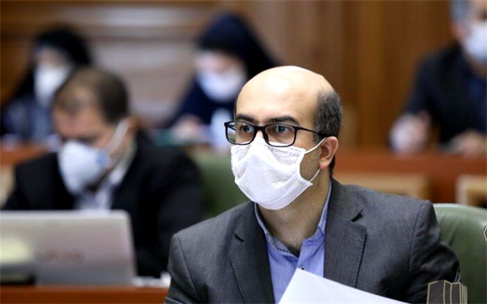 شبهات تزریق واکسن در شهرداری فارغ از هر ملاحظه‌ای پیگیری شود