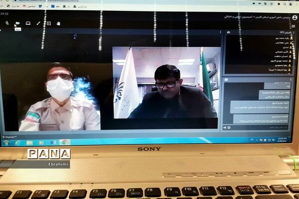 جلسه نمایندگان کمیسیون‌های مجلس دانش‌آموزی فارس با متخصصین علمی و مدیریتی