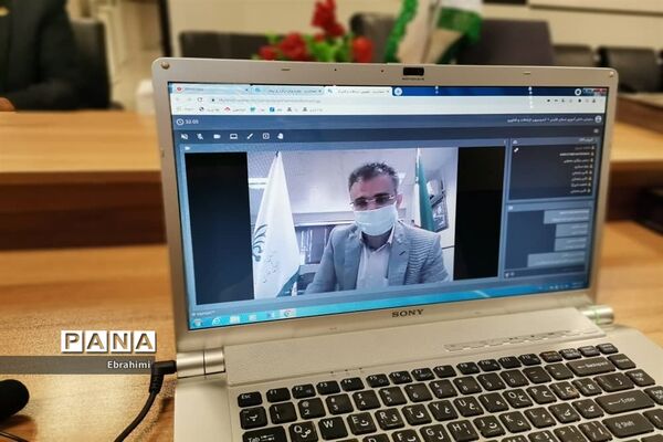 جلسه نمایندگان کمیسیون‌های مجلس دانش‌آموزی فارس با متخصصین علمی و مدیریتی