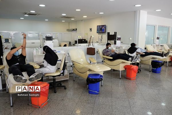 اهدای خون در ماه ضیافت الهی