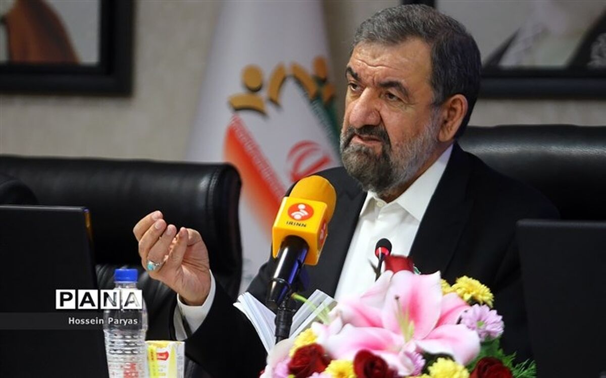 محسن رضایی: کارگران ستون بنیادین شکوفایی اقتصادی جامعه‌اند