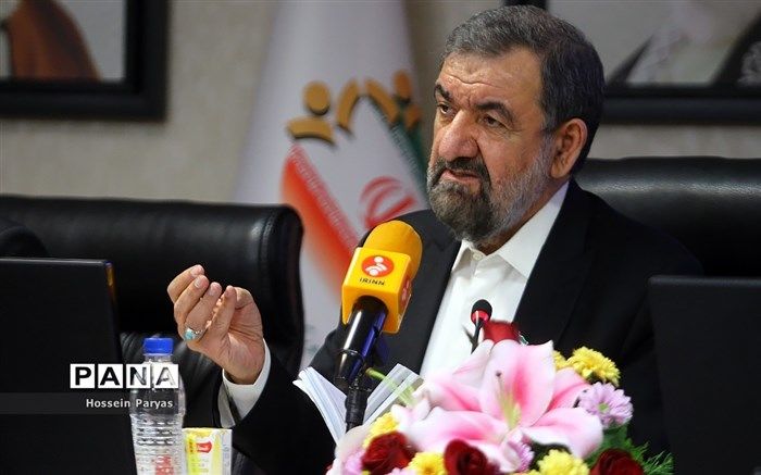 محسن رضایی: کارگران ستون بنیادین شکوفایی اقتصادی جامعه‌اند