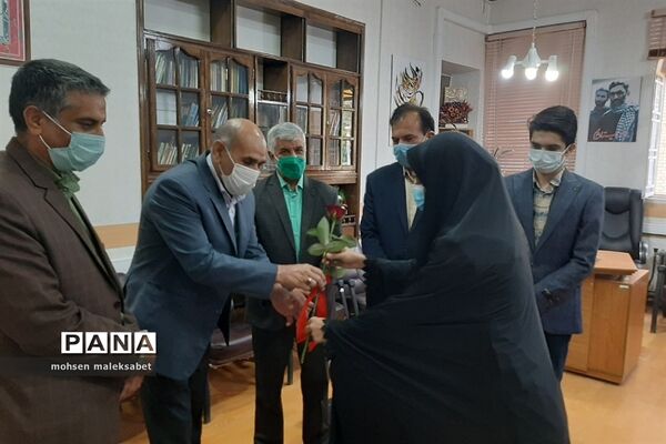 تقدیر از زحمات مدیرکل و معاونان اداره‌کل آموزش و پرورش استان یزد