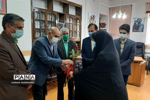 تقدیر از زحمات مدیرکل و معاونان اداره‌کل آموزش و پرورش استان یزد