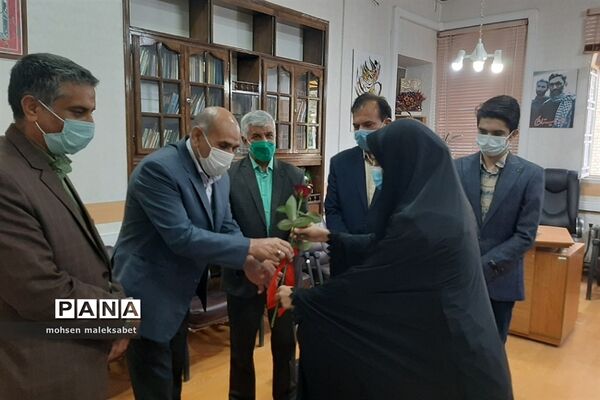 تقدیر از زحمات مدیرکل و معاونان اداره‌کل آموزش و پرورش استان یزد