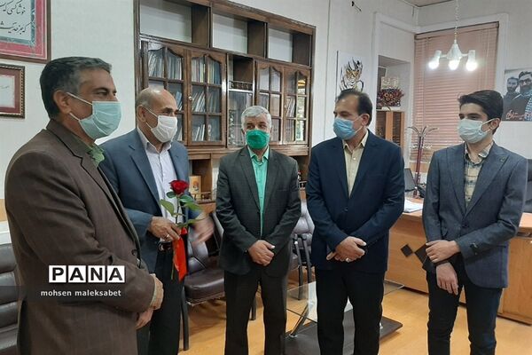تقدیر از زحمات مدیرکل و معاونان اداره‌کل آموزش و پرورش استان یزد