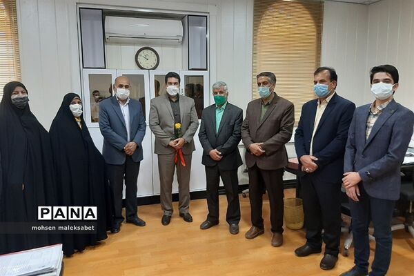 تقدیر از زحمات مدیرکل و معاونان اداره‌کل آموزش و پرورش استان یزد