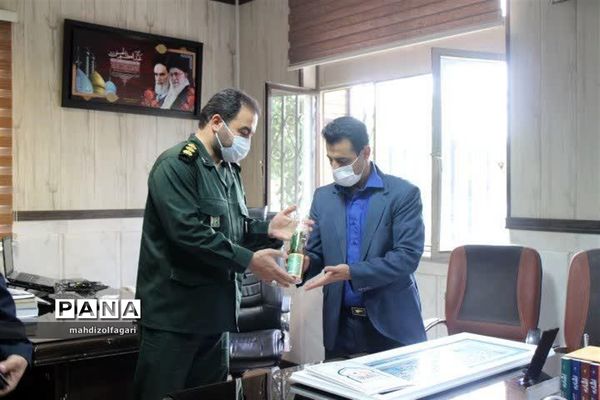 دیدار فرمانده سپاه حضرت عبدالعظیم حسینی (ع) با  مدیر آموزش و پرورش ناحیه دو شهر ری