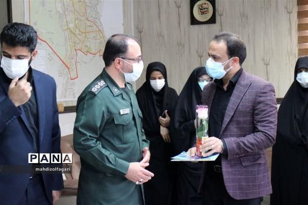 دیدار فرمانده سپاه حضرت عبدالعظیم حسینی (ع) با  مدیر آموزش و پرورش ناحیه دو شهر ری