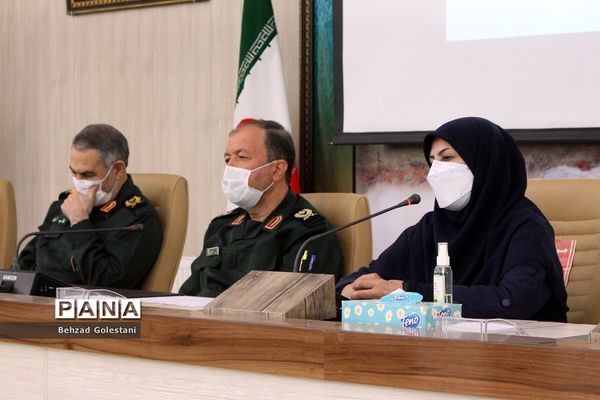 مراسم تجلیل از معلمان منتخب بسیجی در ارومیه