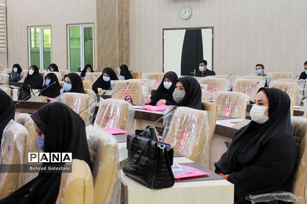 مراسم تجلیل از معلمان منتخب بسیجی در ارومیه