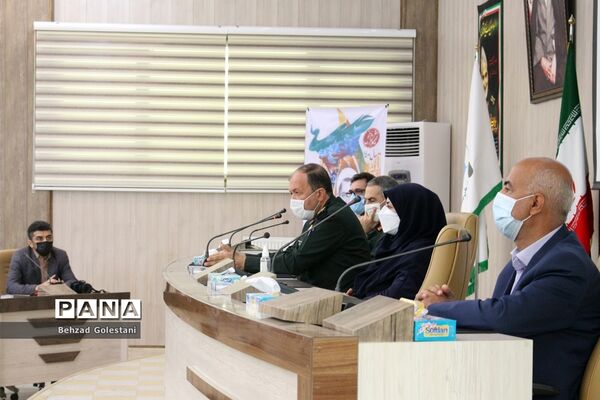 مراسم تجلیل از معلمان منتخب بسیجی در ارومیه