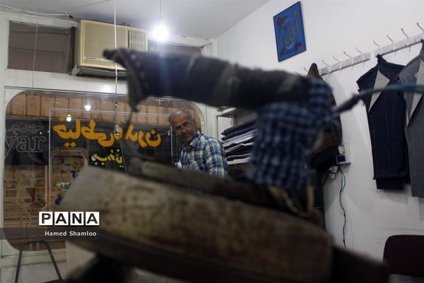 لباس های آماده جایگزین صدای چرخ خیاطان دست دوز