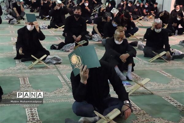 مراسم شب قدر در مصلای امام خمینی تبریز