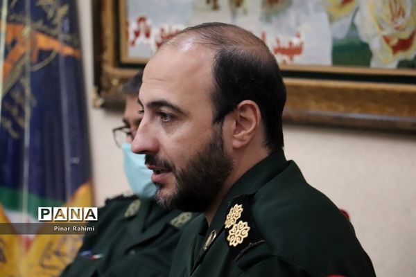 برگزاری نشست خبری مسئول سازمان بسیج سازندگی سپاه عاشورا آذربایجان شرقی