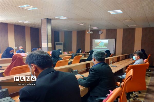 تقدیر از جلوه‌های ویژه معلمی در شهرستان امیدیه