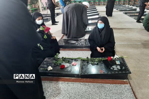 ادای احترام مسئولان آموزش و پرورش  و بسیج فرهنگیان ملارد به شهدای فرهنگی
