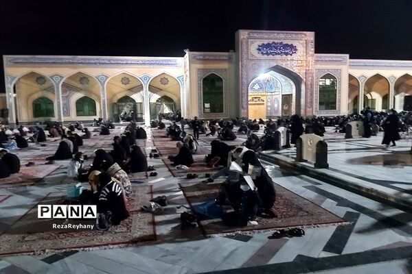 مراسم شب بیست و سوم ماه رمضان در زیارتگاه شهید مدرس کاشمر