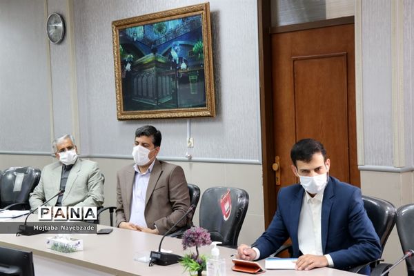 حضور معاون پرورشی و فرهنگی آموزش و پرورش خراسان رضوی و روسای ادارات داخلی این حوزه در ناحیه یک مشهد