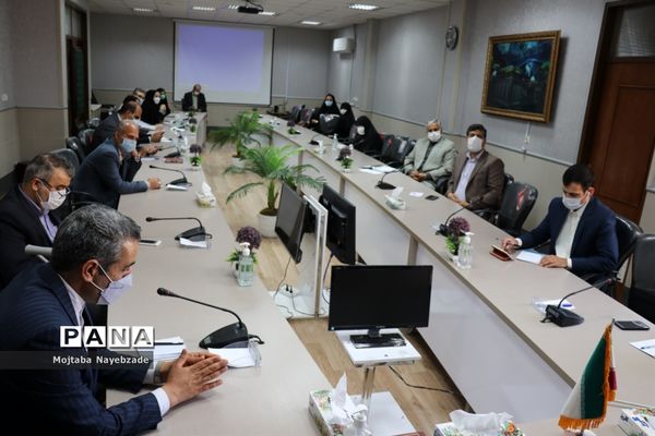 حضور معاون پرورشی و فرهنگی آموزش و پرورش خراسان رضوی و روسای ادارات داخلی این حوزه در ناحیه یک مشهد