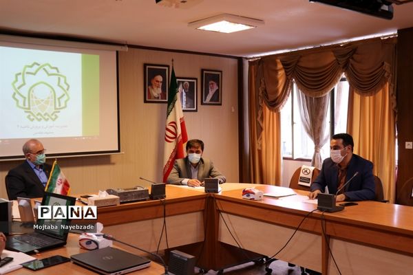 حضور معاون پرورشی و فرهنگی آموزش و پرورش خراسان رضوی و روسای ادارات داخلی این حوزه در ناحیه 4  مشهد