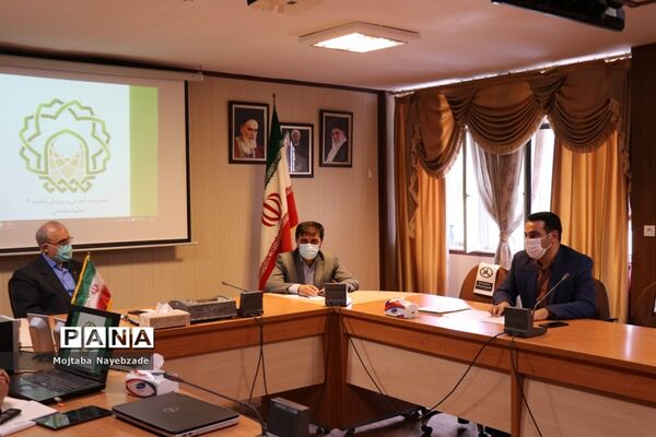 حضور معاون پرورشی و فرهنگی آموزش و پرورش خراسان رضوی و روسای ادارات داخلی این حوزه در ناحیه 4  مشهد