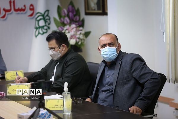 مراسم هفته گرامیداشت مقام شامخ معلم و سالروز تاسیس سازمان دانش‌آموزی