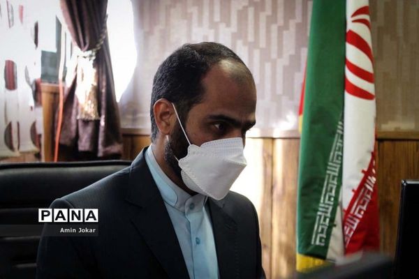 مراسم هفته گرامیداشت مقام معلم و سالروز تأسیس سازمان دانش‌آموزی به صورت و بینار