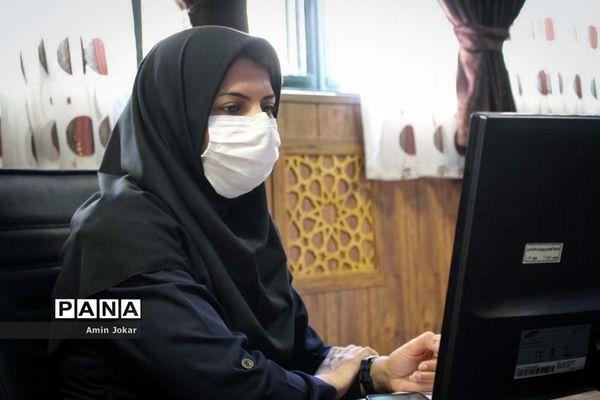 مراسم هفته گرامیداشت مقام معلم و سالروز تأسیس سازمان دانش‌آموزی به صورت و بینار