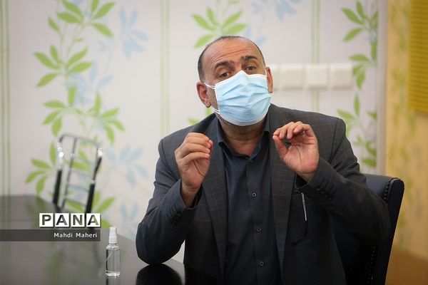 داوری جشنواره معلمان هنرمند