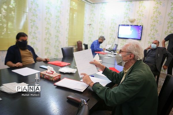 داوری جشنواره معلمان هنرمند