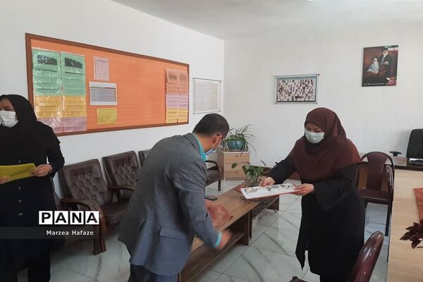 تبریک روز سازمان دانش‌آموزی به مربیان در مدارس