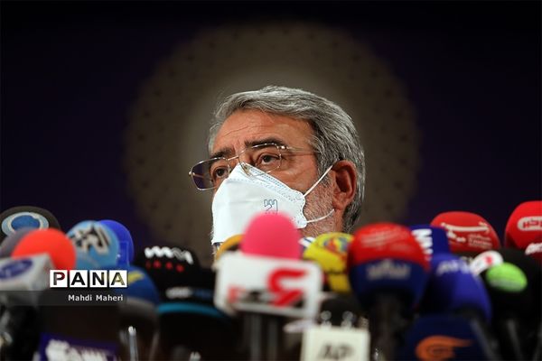 بازدید وزیر کشور از ستاد ثبت نام سیزدهمین دوره انتخابات ریاست جمهوری