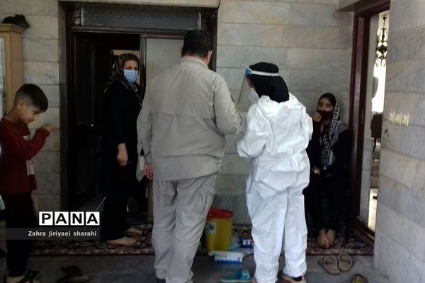 انجام  رایگان تست کرونا برای اهالی خاورشهر