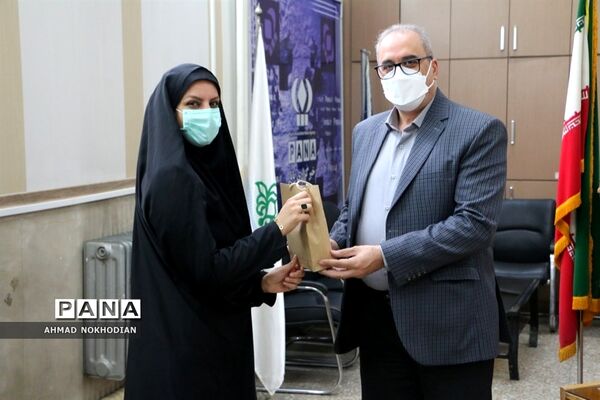 تقدیر از کارکنان سازمان دانش‌آموزی ناحیه یک ری به مناسبت سالروز تاسیس سازمان دانش‌آموزی