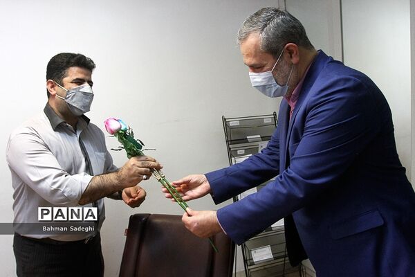 تقدیر از کارکنان سازمان دانش‌آموزی به مناسبت سالروز تاسیس سازمان دانش‌آموزی