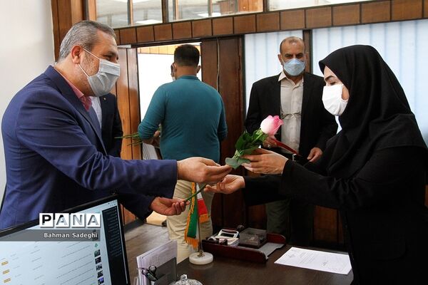 تقدیر از کارکنان سازمان دانش‌آموزی به مناسبت سالروز تاسیس سازمان دانش‌آموزی
