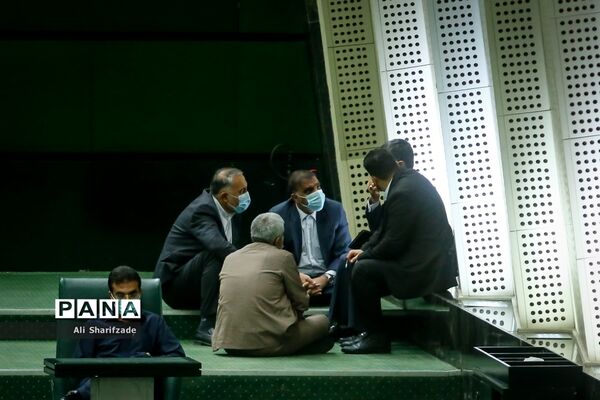 حضور وزیر آموزش و پرورش  در صحن علنی مجلس شورای اسلامی