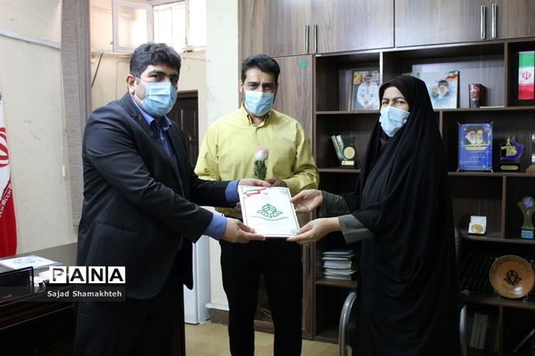 آیین تجلیل از پیشکسوتان و اعضای حوزه ستادی سازمان دانش آموزی خوزستان