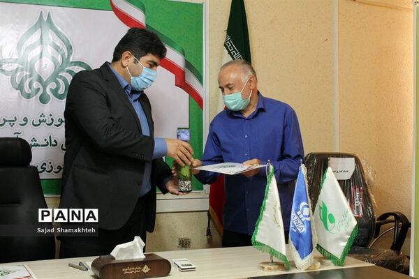 آیین تجلیل از پیشکسوتان و اعضای حوزه ستادی سازمان دانش آموزی خوزستان